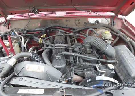 2000 Jeep Cherokee Sport из США, поврежденный, VIN 1J4FT48S4YL103571